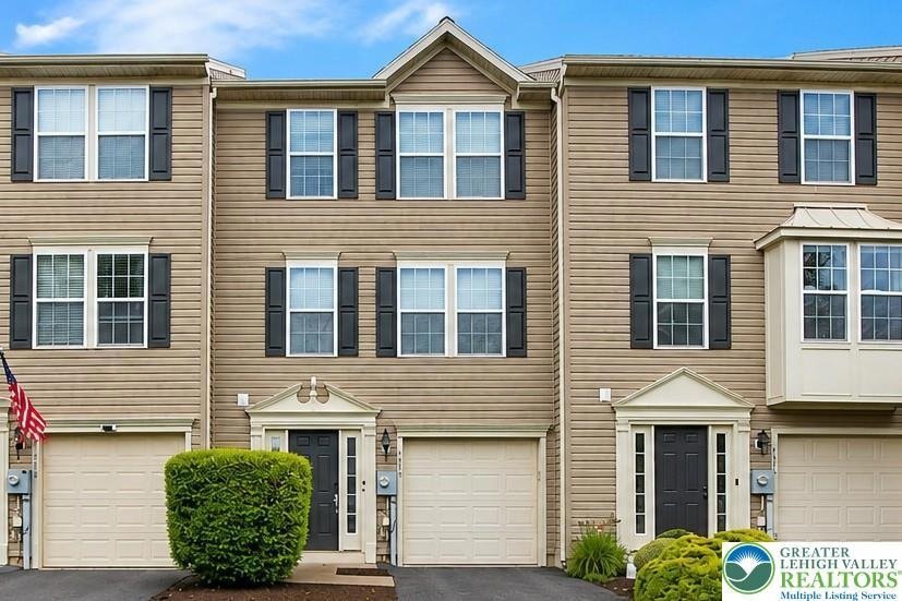 Breinigsville Townhome: 1079 Sparrow way