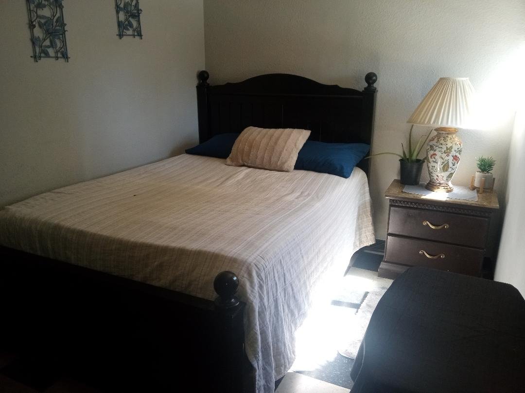 Las Vegas House: 1937 Caballero Way