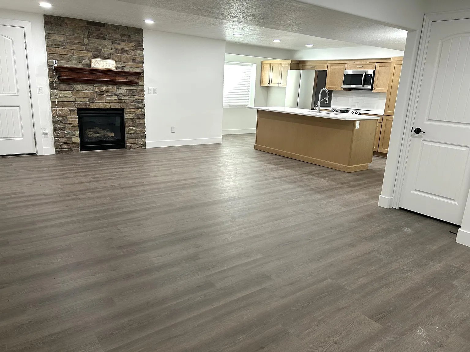 Draper Apartment: 13443 S Bridle Park Cv