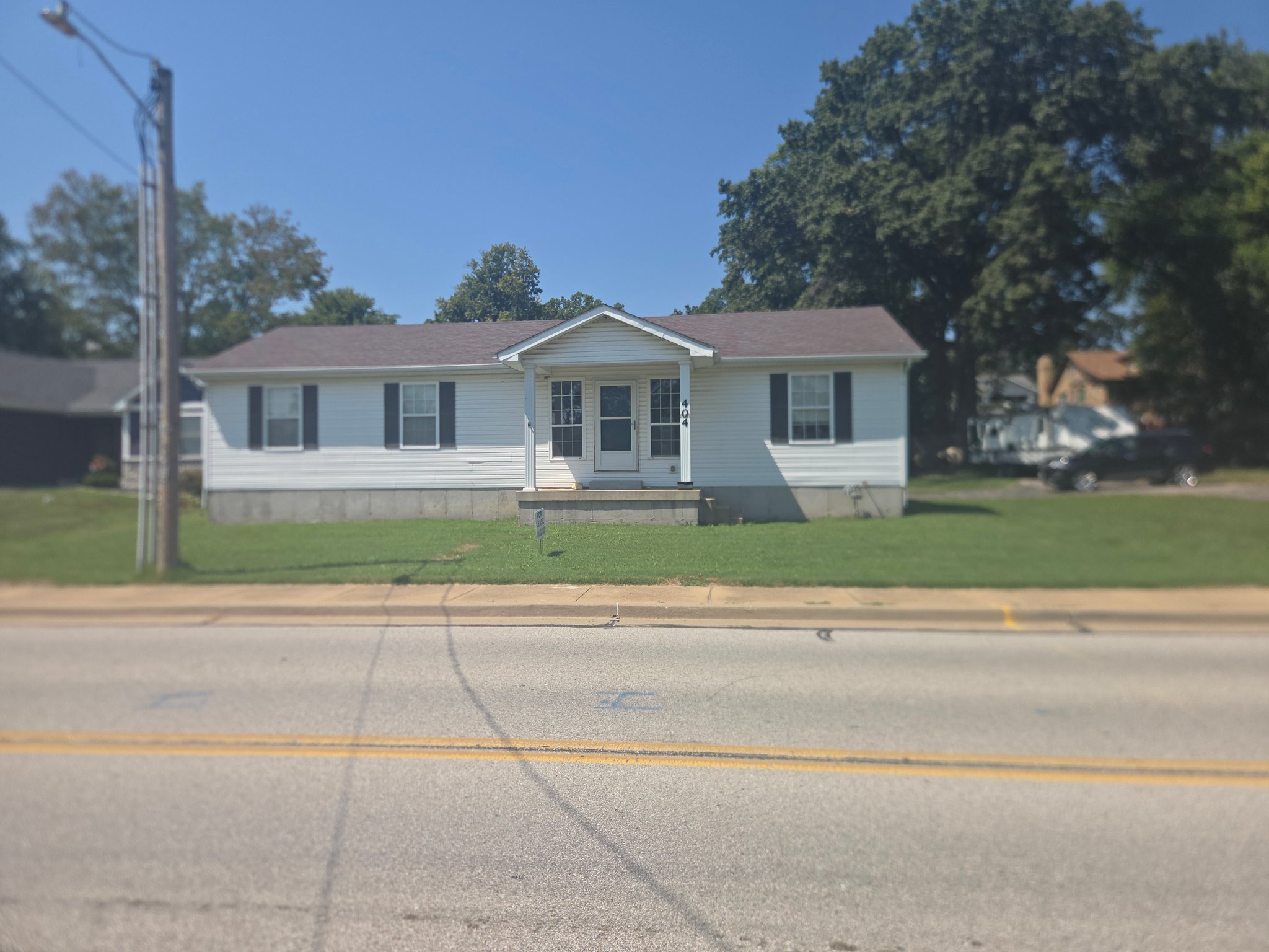 Valley Park House: 404 Forest Ave