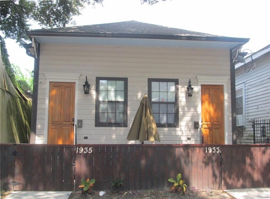 New Orleans Apartment: 1933 Washington Avenue