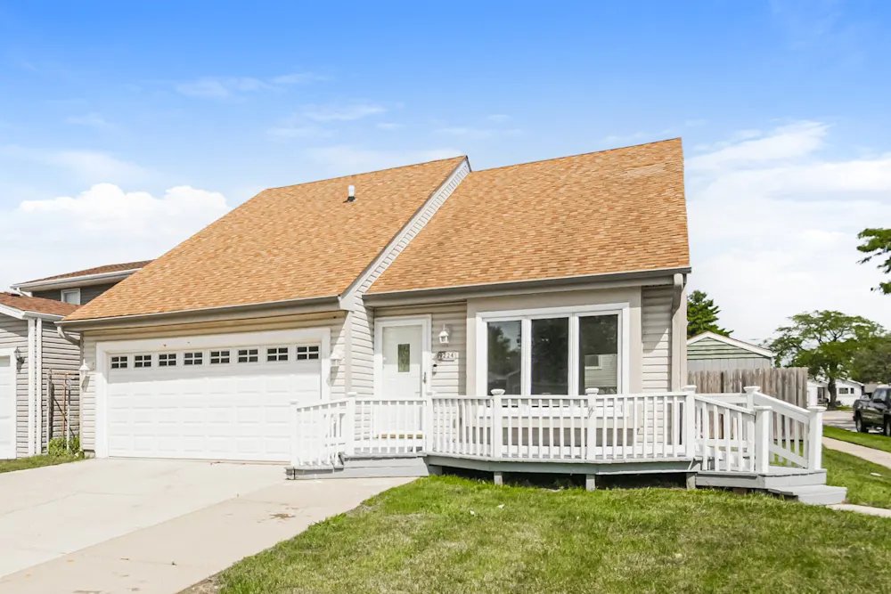 Orland Hills House: 9224 162nd St
