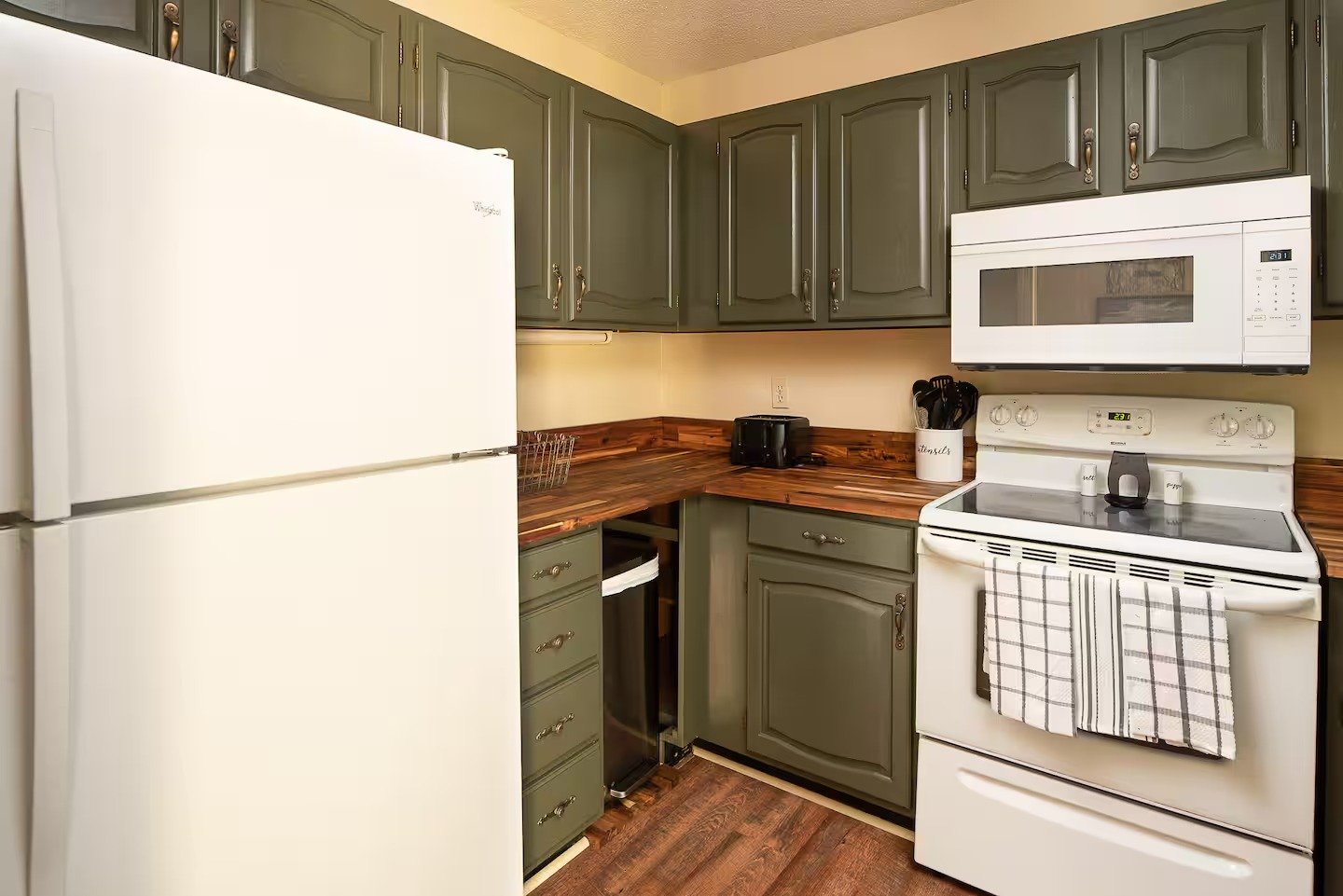 Oak Ridge Townhome: 116 Arcadia Lane