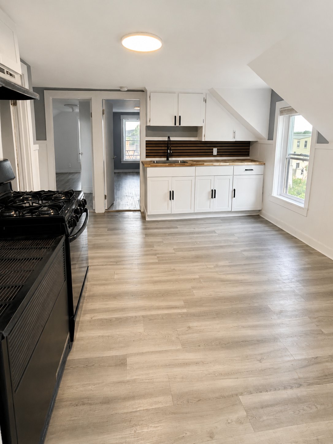 Woonsocket Apartment: 510 Bernon St