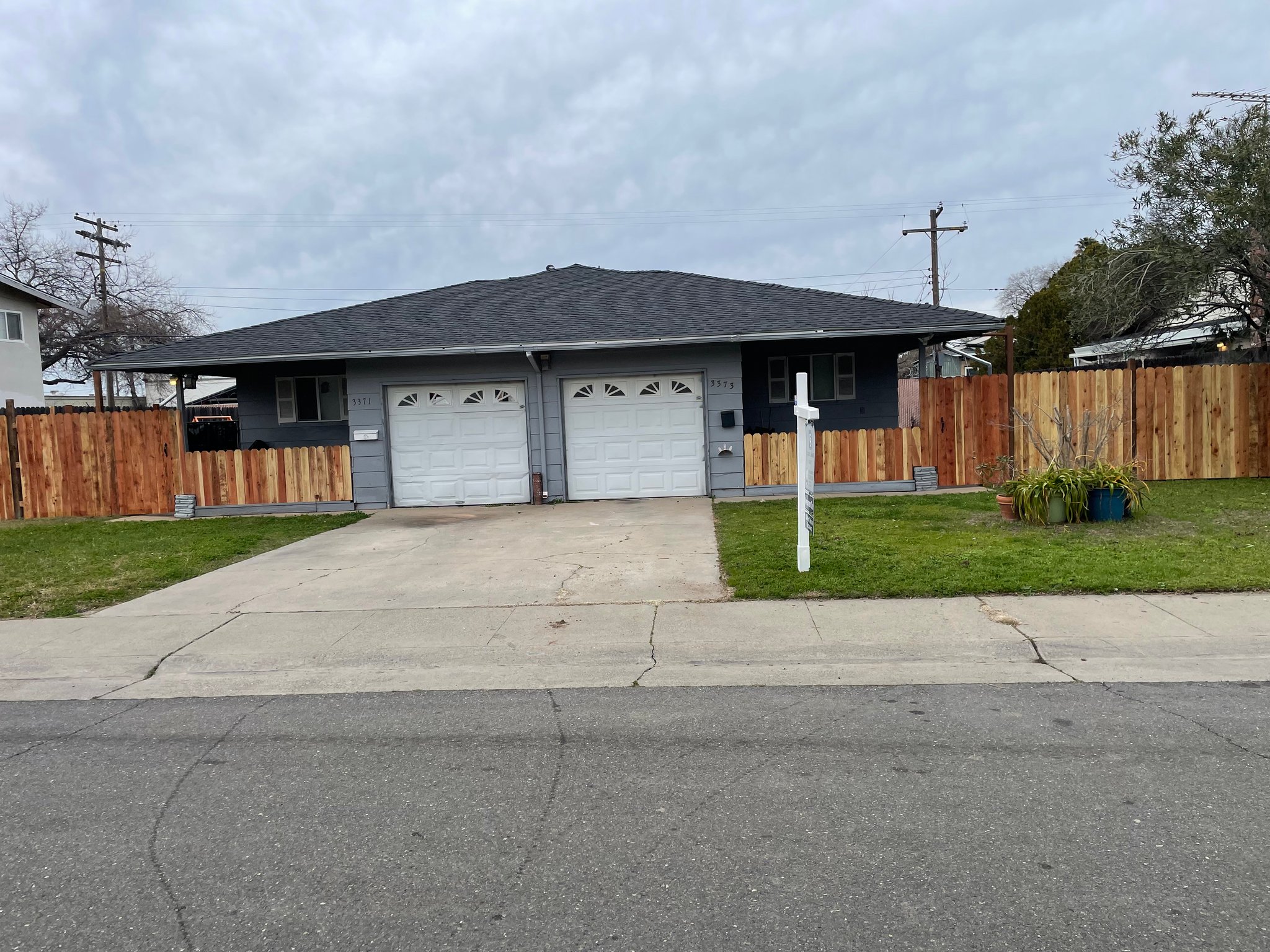 Sacramento Multiplex: 3371 Lerwick Rd