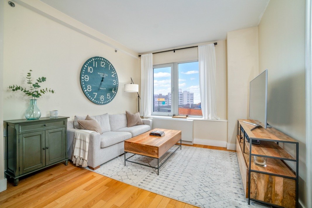 Long Island City Condo: 10-50 Jackson Ave