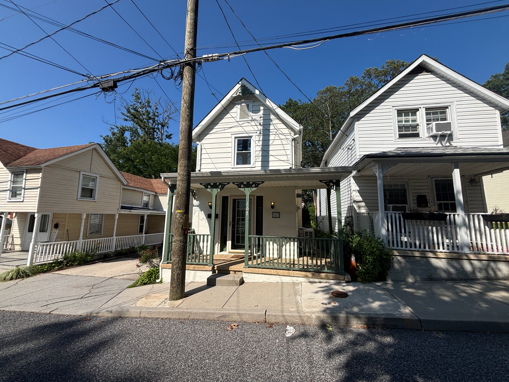 Pitman House: 167 West Avenue