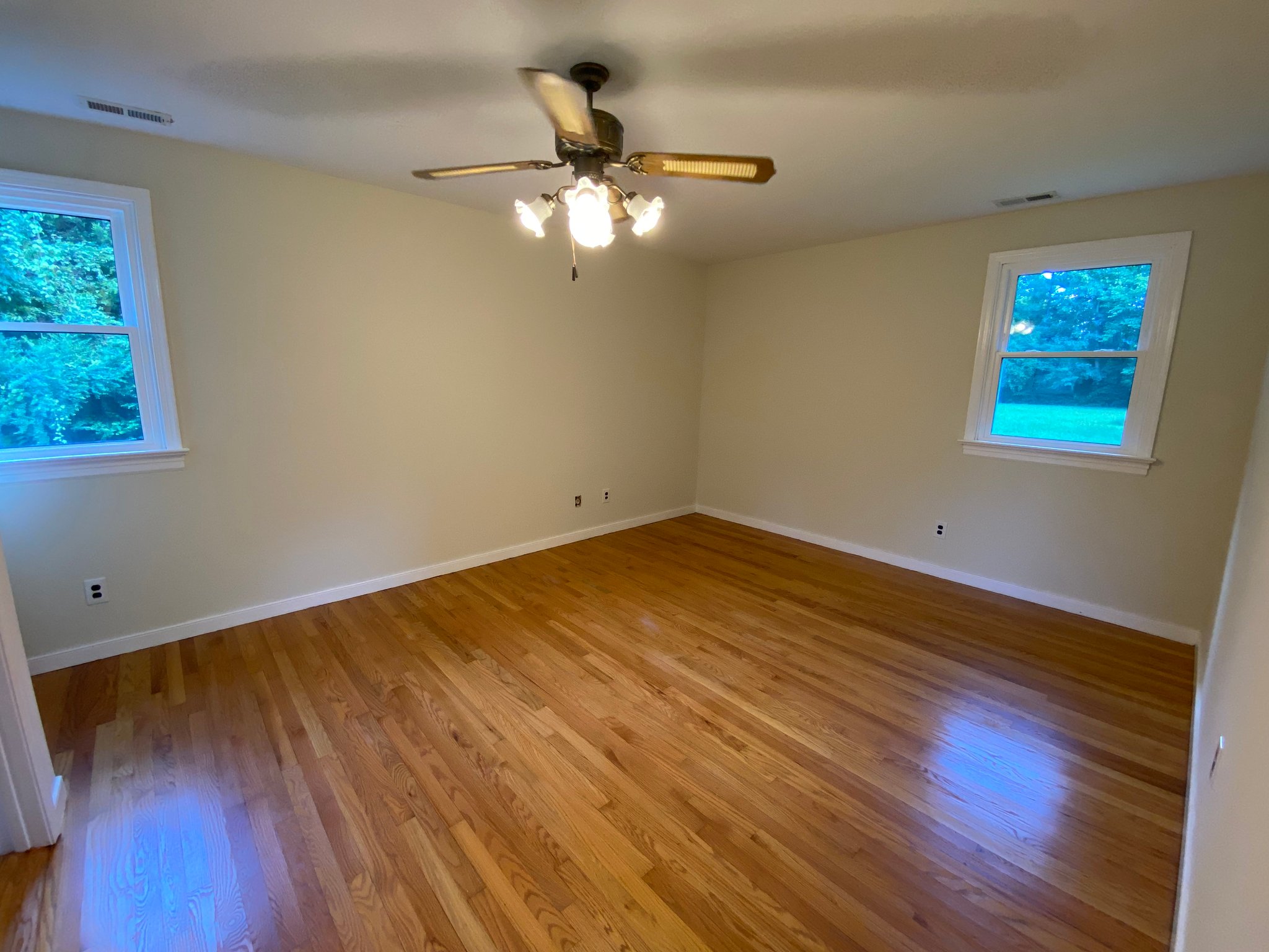 Sandston Single Room: 1599 Early Street