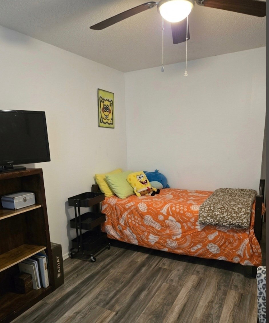 Sharon House: 4641 Hickory Grove Rd