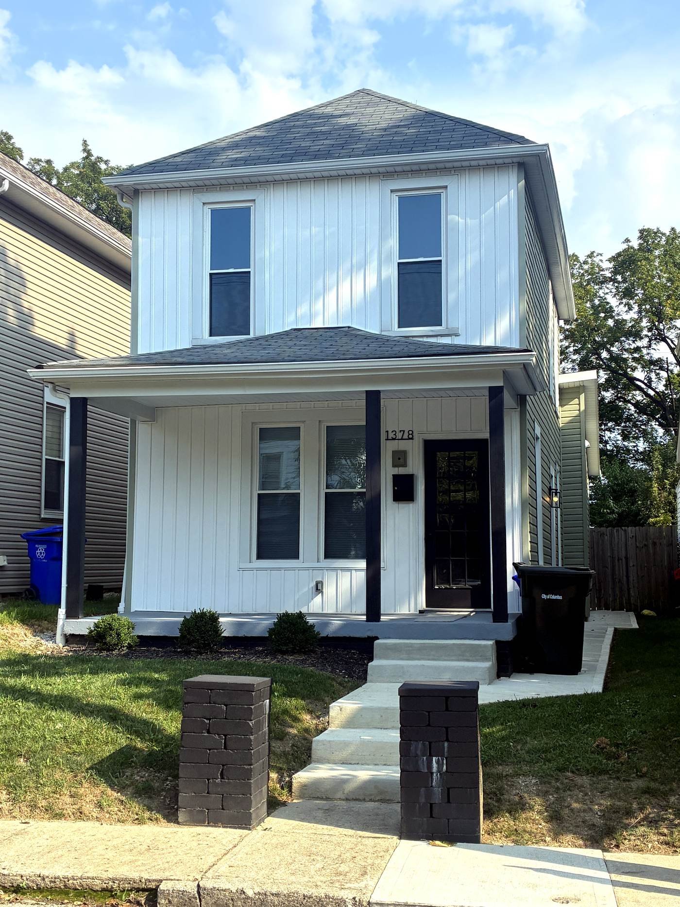 Columbus House: 1378 E Fulton St
