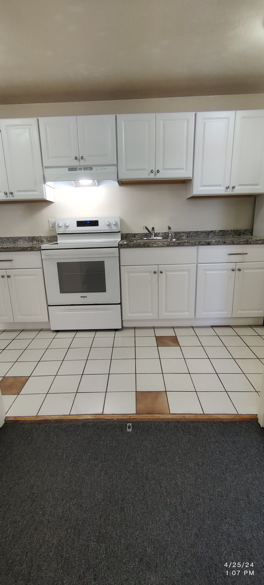 Beverly Apartment: 41 Elliott St
