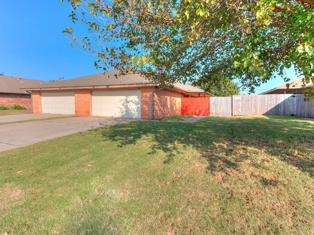 Oklahoma City House: 8112 Azalea Ave