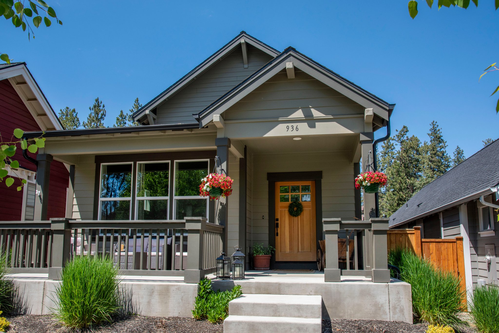 Sisters House: 936 E Black Butte Avenue