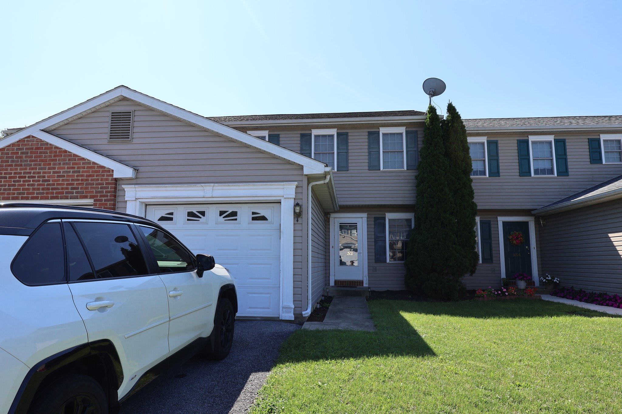 Jonestown Townhome: 132 Lighthouse Dr