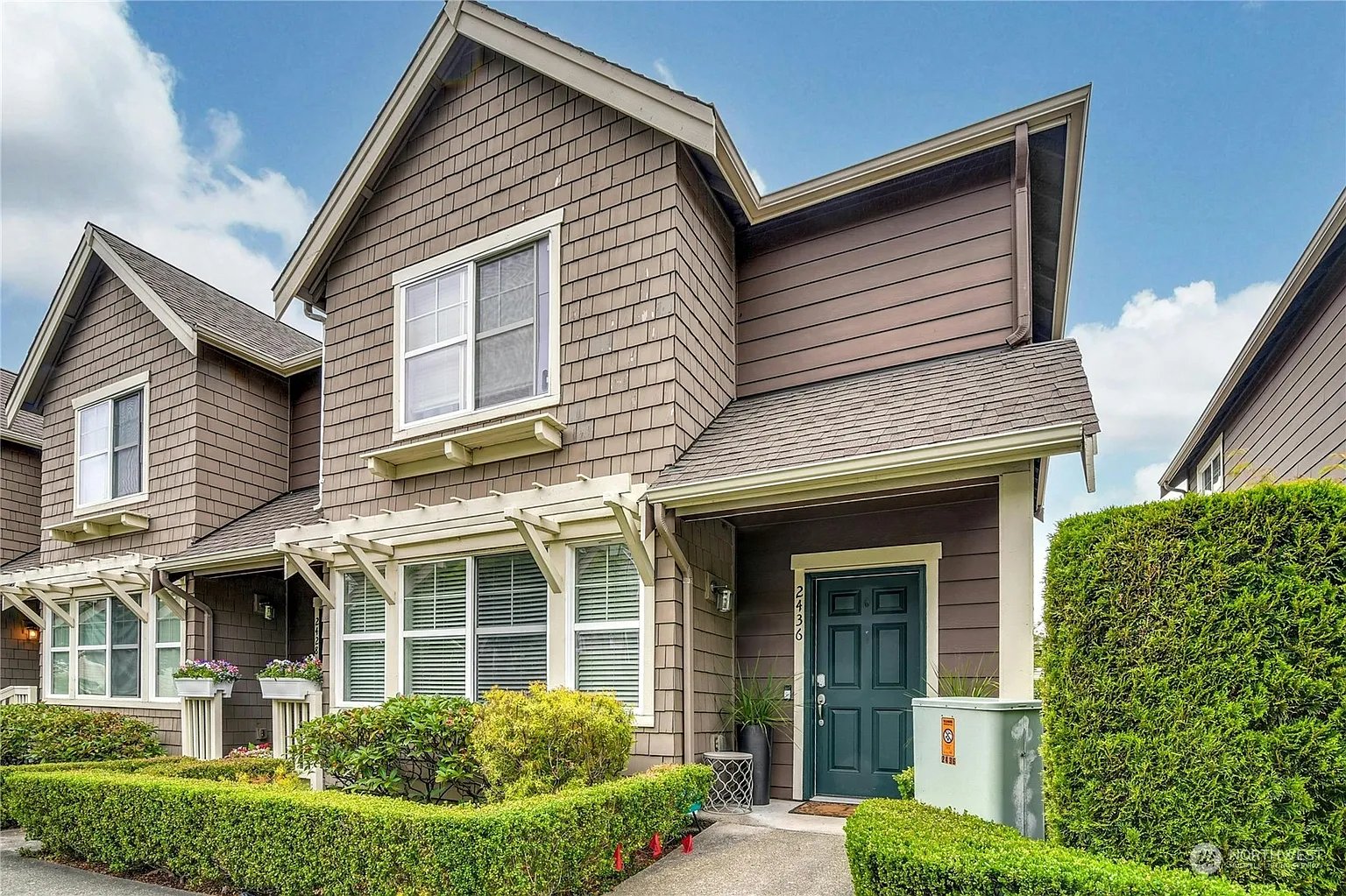Issaquah Townhome: 2436 NE Park Drive