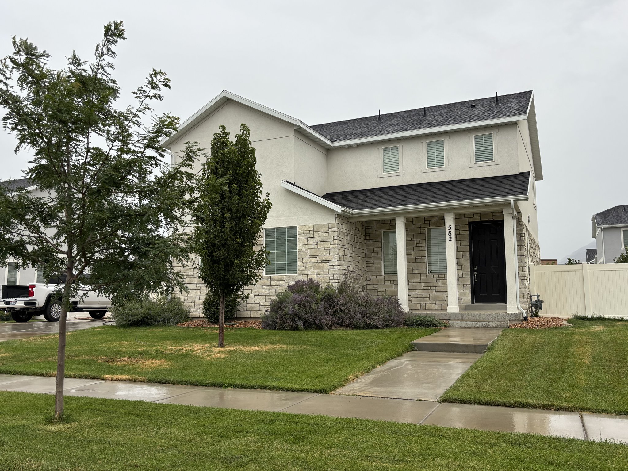 Springville House: 582 W 850 S