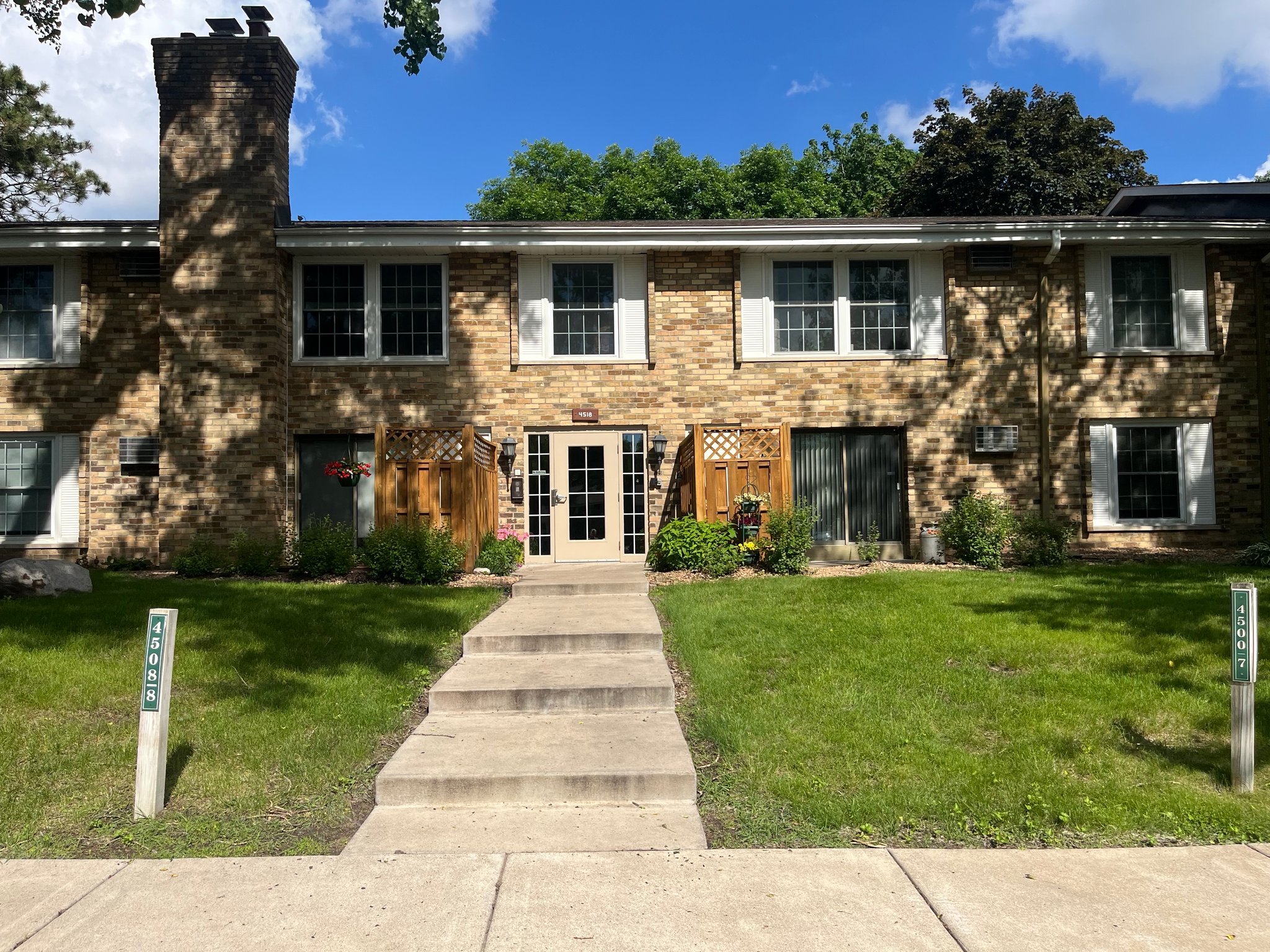 Saint Louis park Condo: 4518 cedar lake rd s