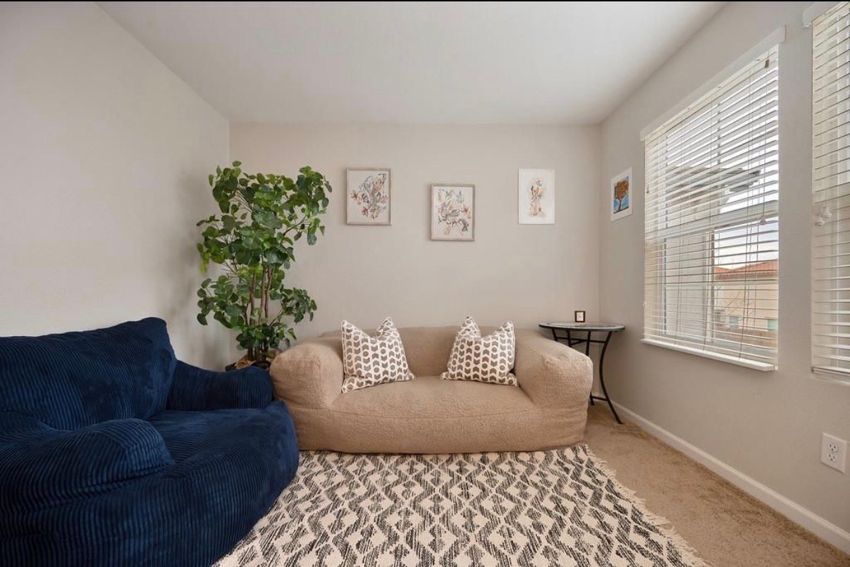 Rancho Cordova Single Room: 10904 Arrington Dr
