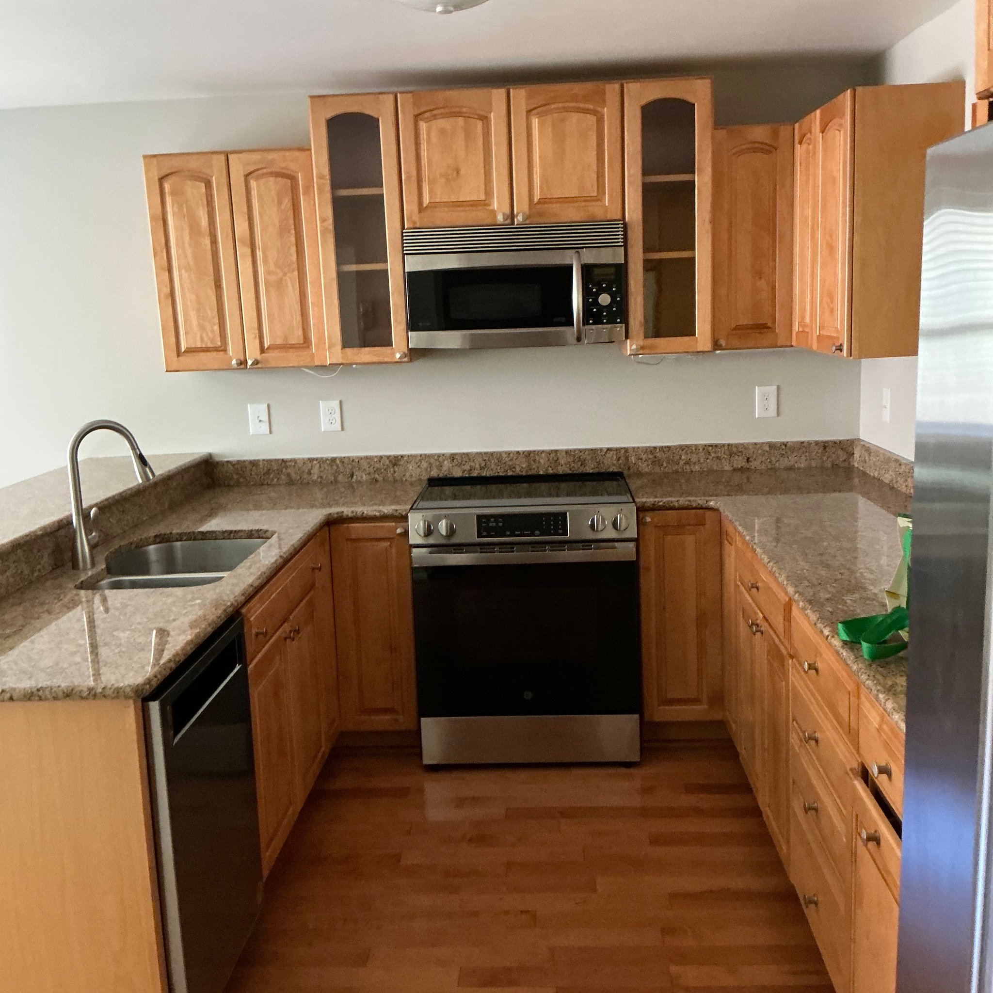 Columbia Townhome: 8946 Skyrock Ct