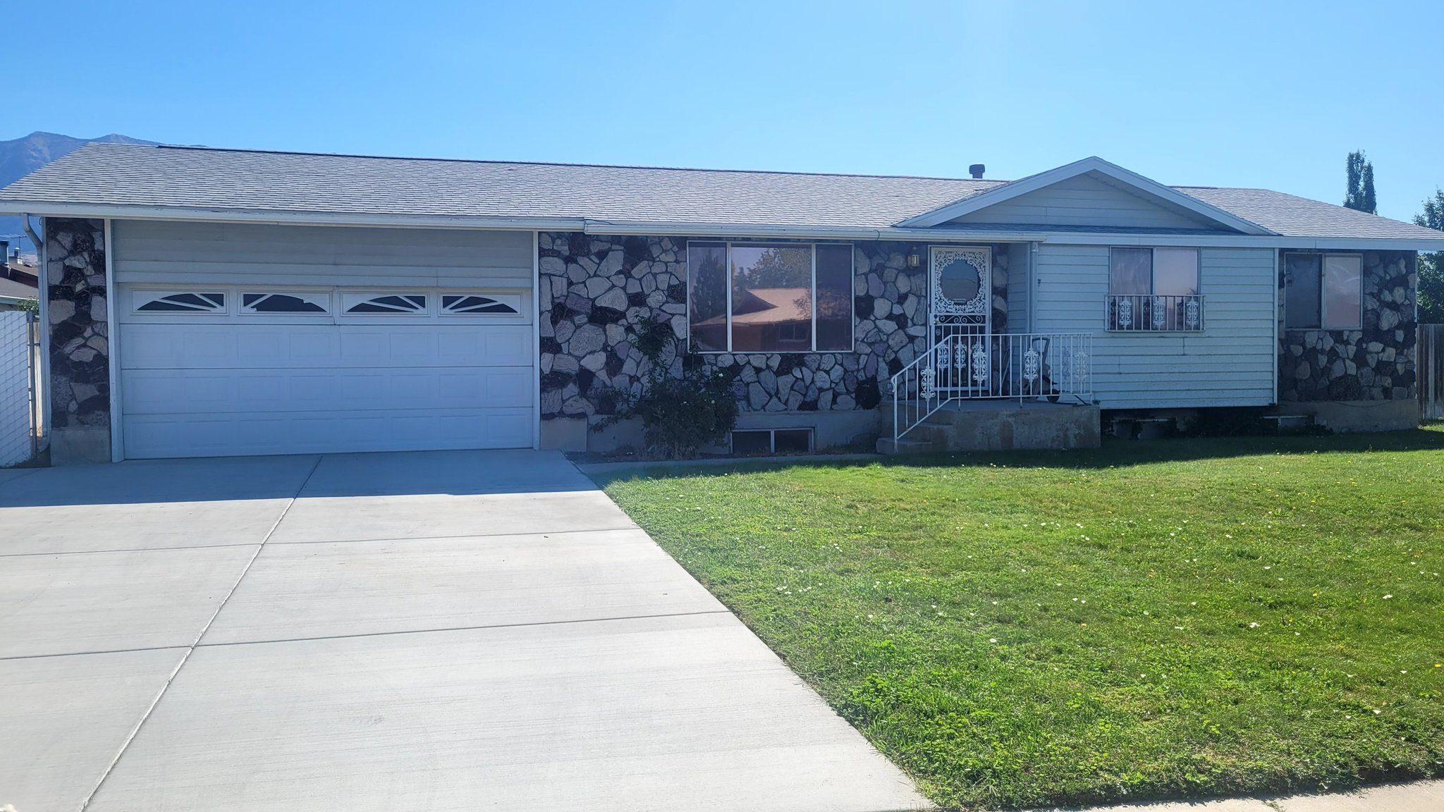 Orem House: 1089 S 300 W