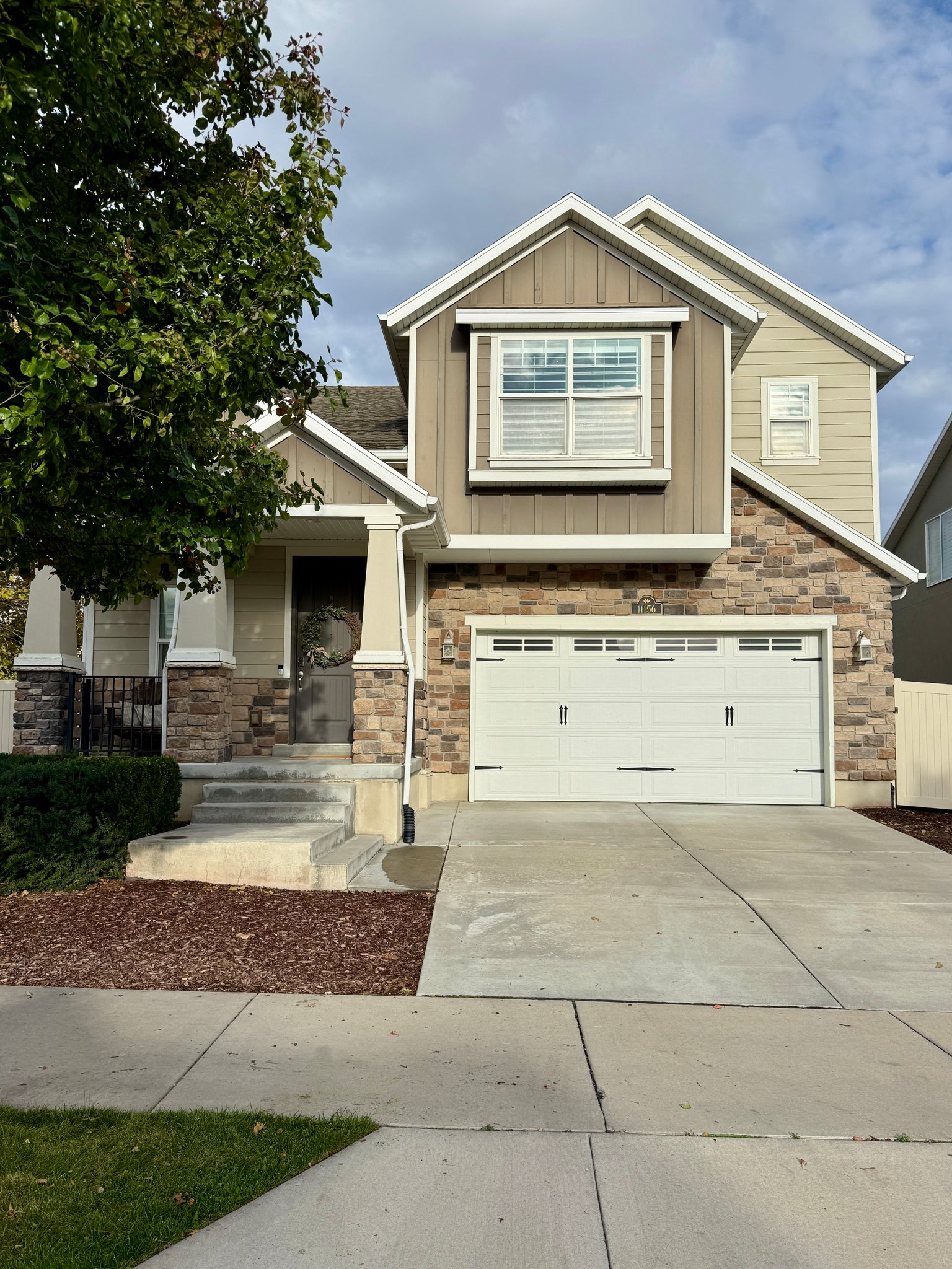 South Jordan House: 11156 Broadwick Rd