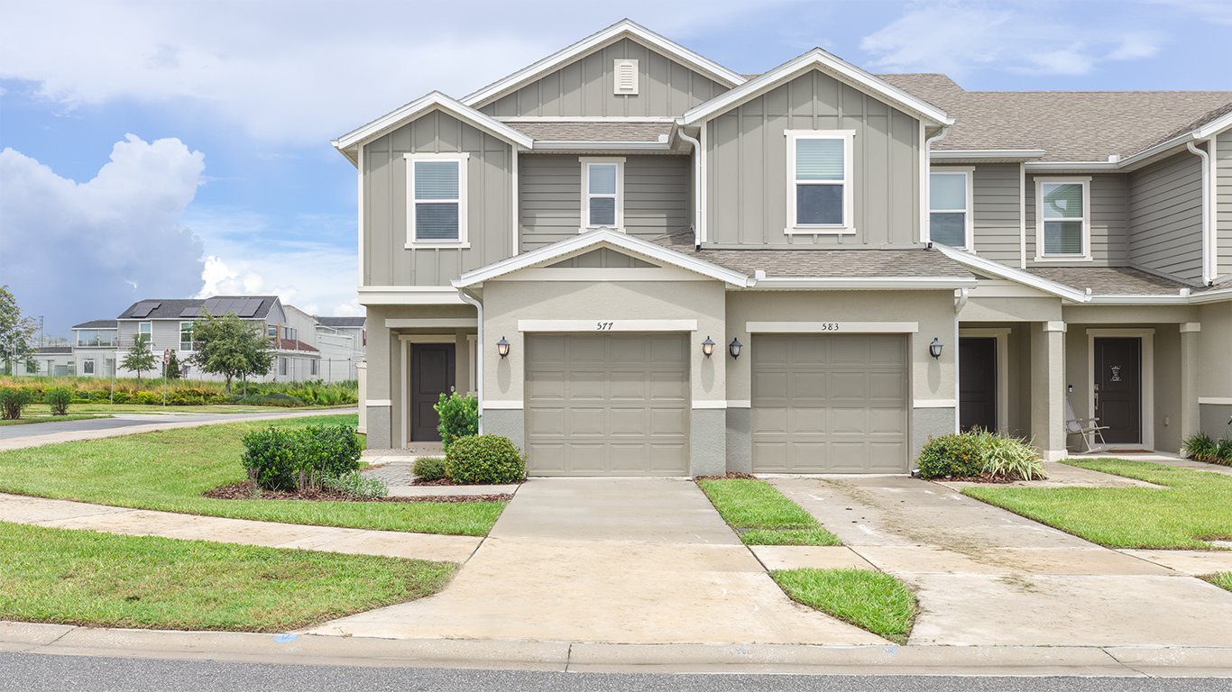 Davenport Townhome: 577 Stoney Point Cir
