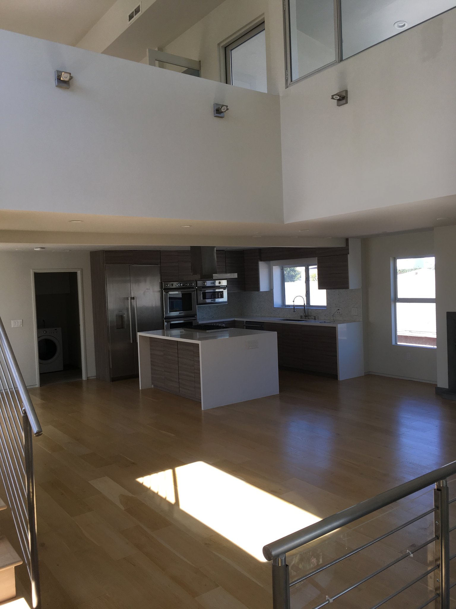 Venice Townhome: 615 6th Ave