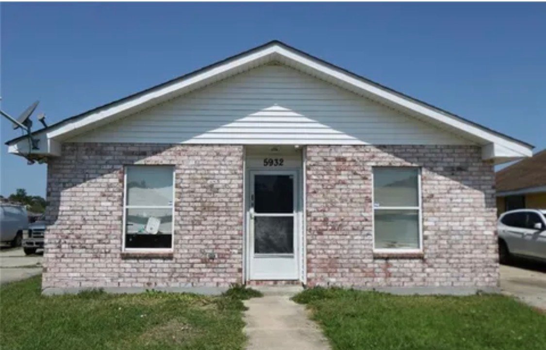 Marrero House: 5932 Becker St