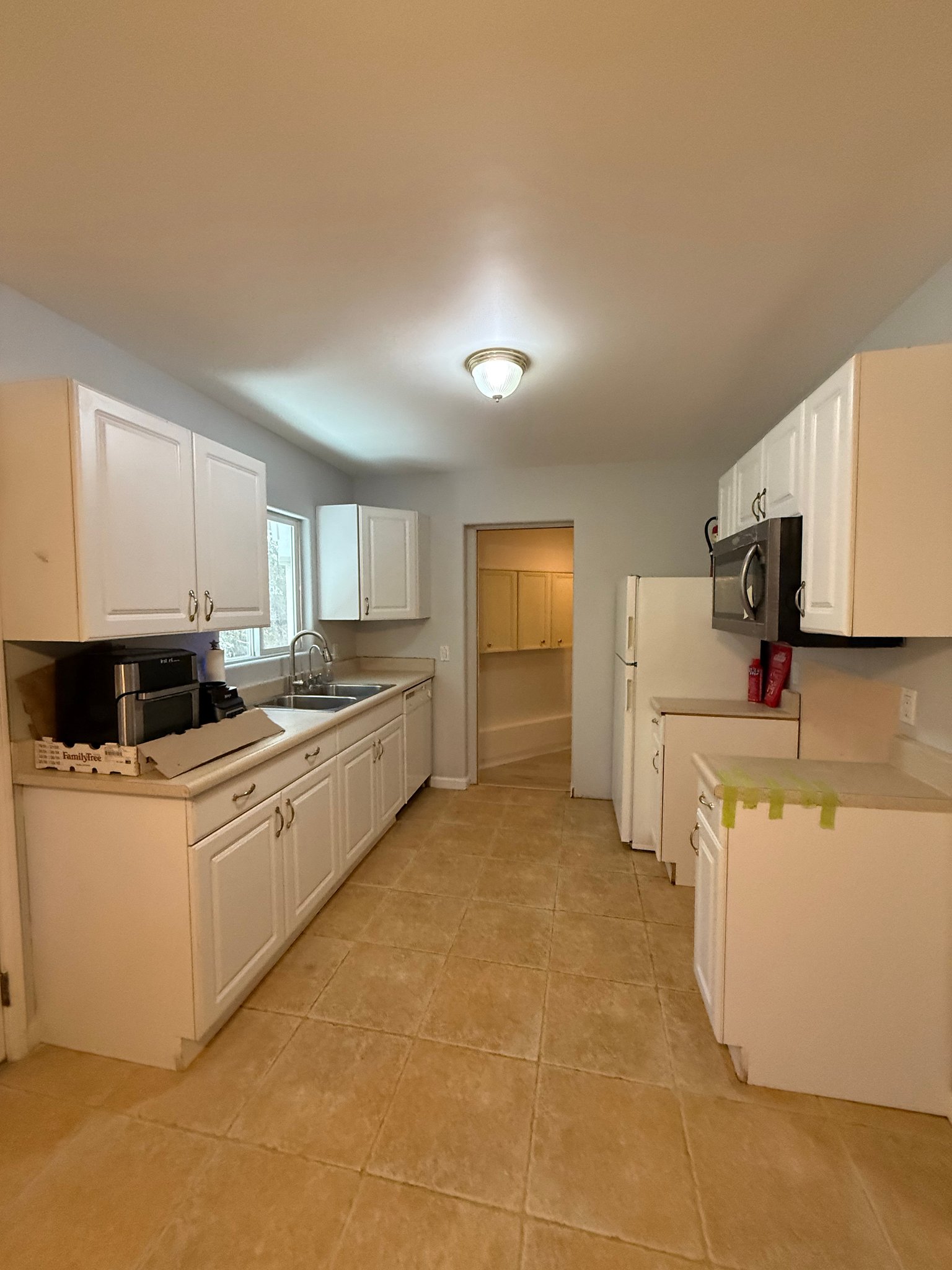 Woodland Hills Multiplex: 6268 Platt
