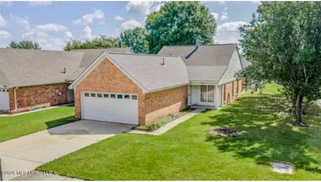Southaven House: 5428 Bradley Drive