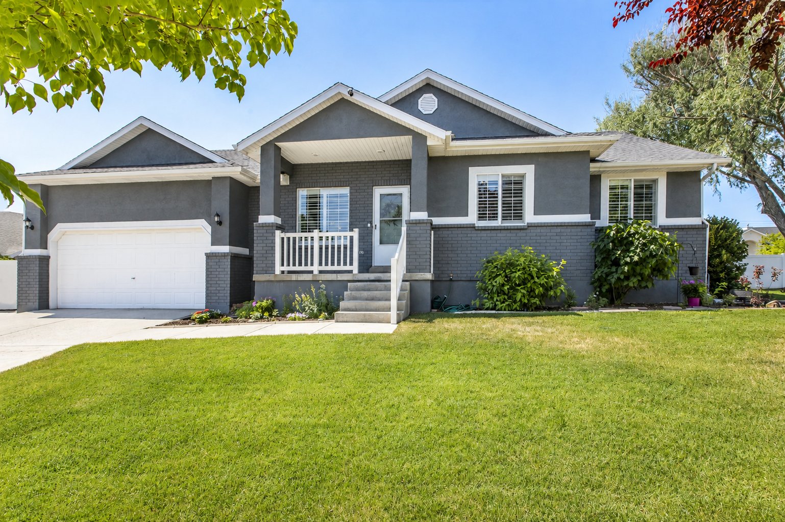 South Jordan House: 4291 W Campden Dr