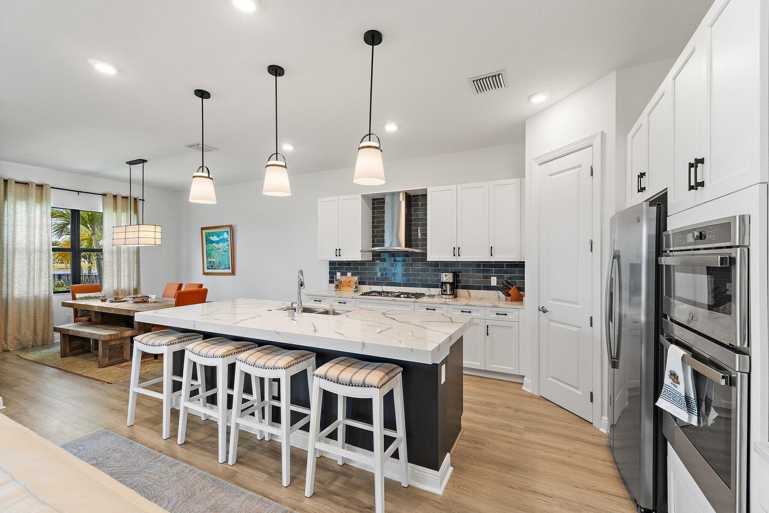 The Acreage House: 15883 KEY BISCAYNE Lane