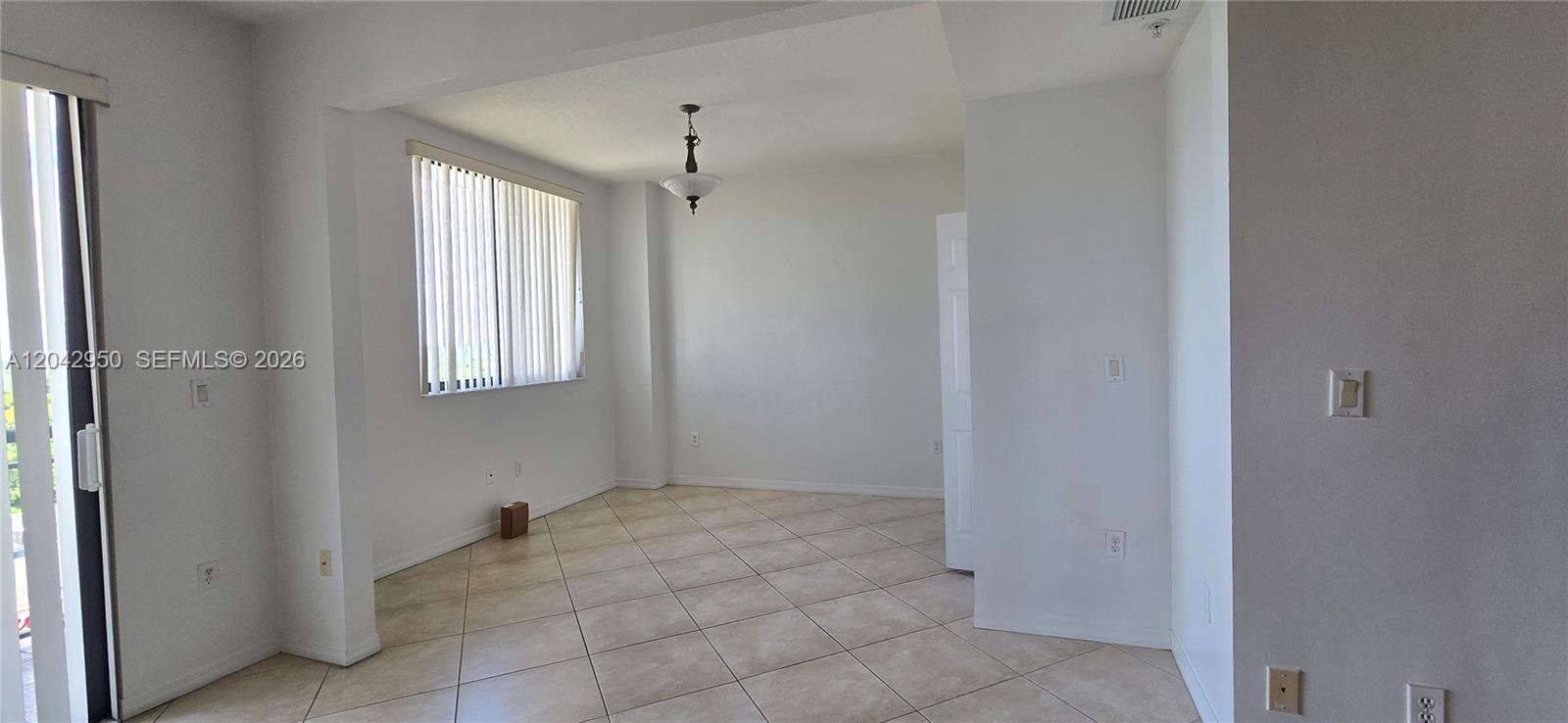 Miami Condo: 3590 Coral Way # 902