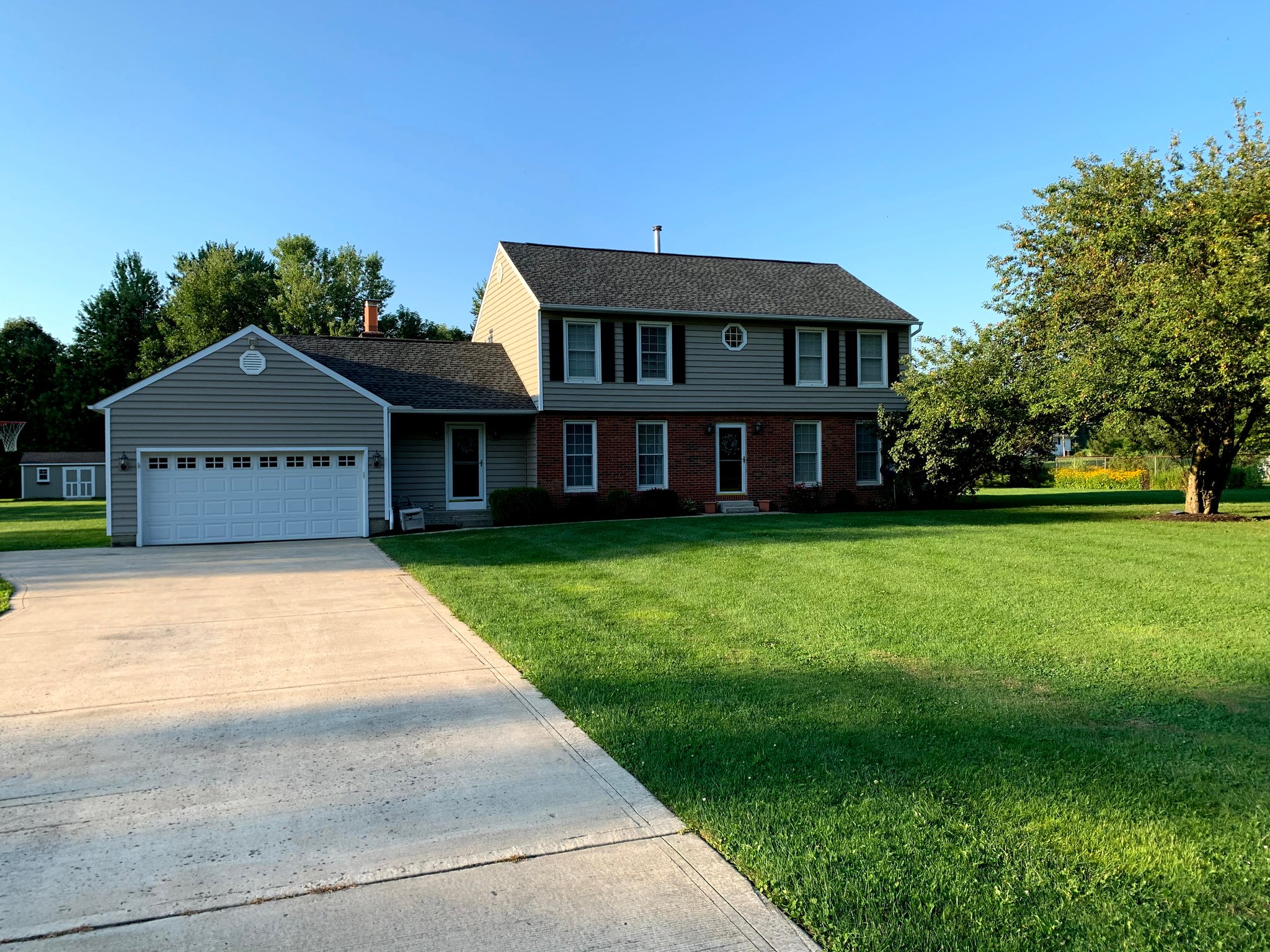 Johnstown House: 14288 Jug Street
