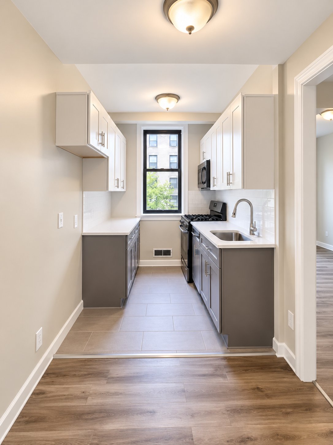 Newark Apartment: 25 Van Velsor Place