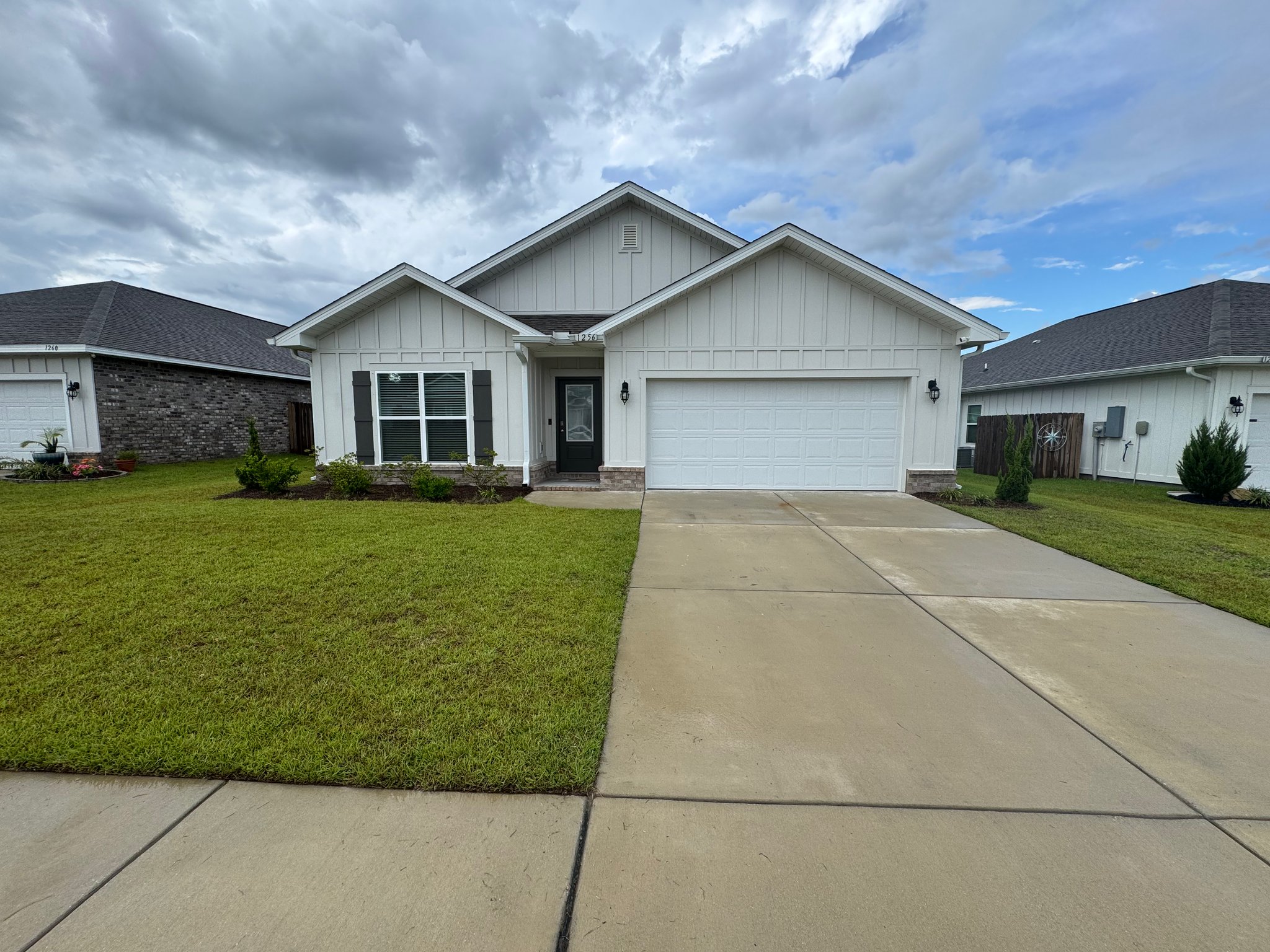 Foley House: 1256 Hayward Loop