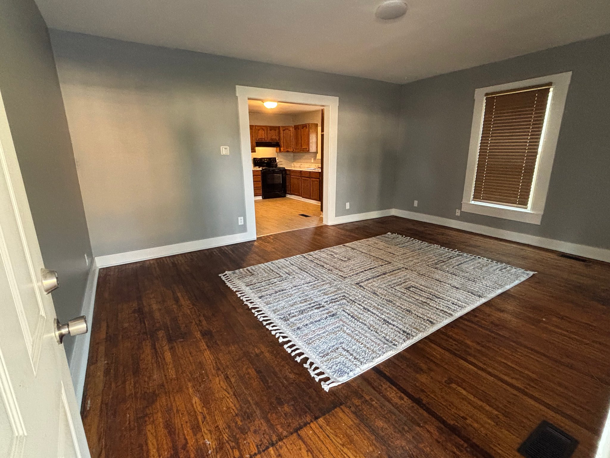 Kokomo Apartment: 509-511 S. Main St.