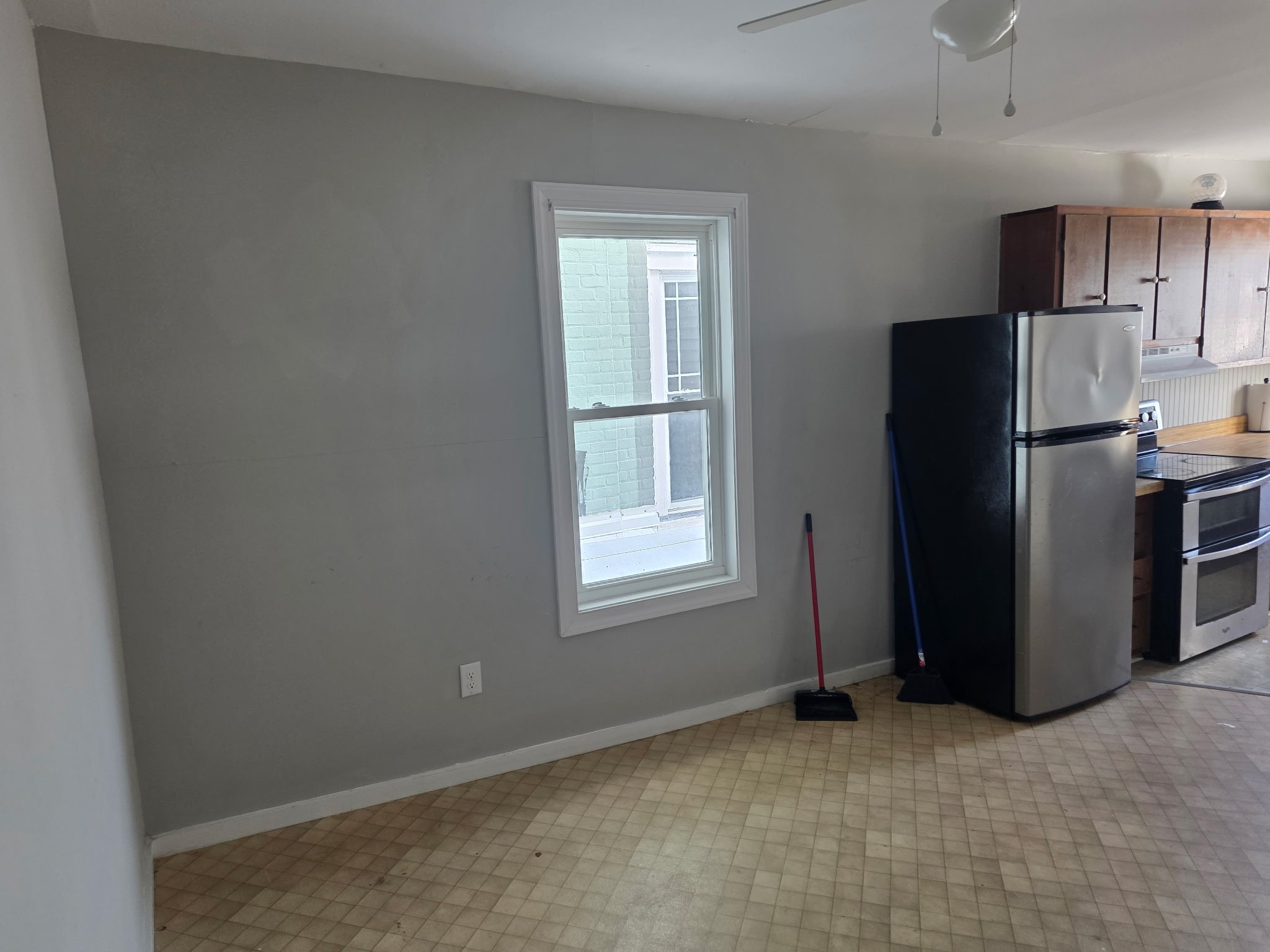 Crisfield Apartment: 531 W Main