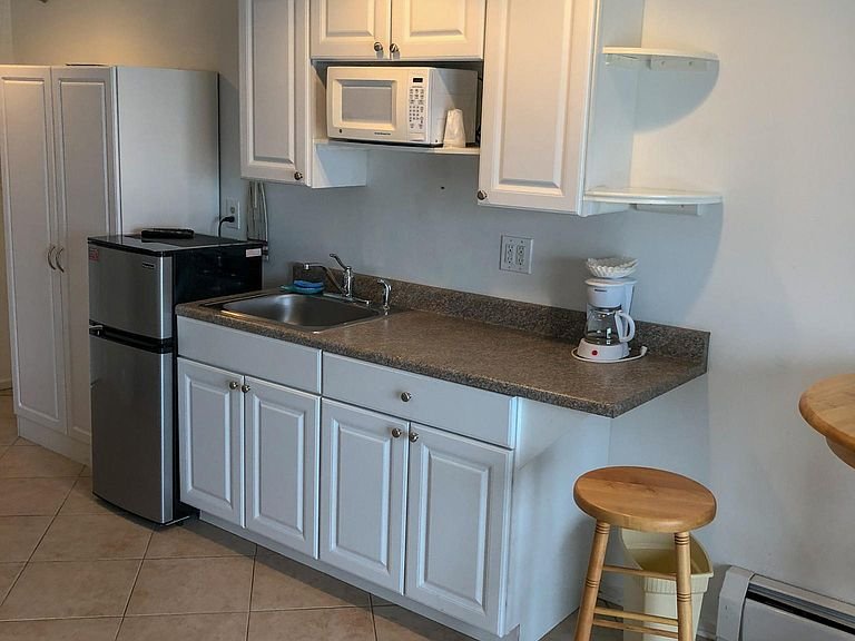 Hampton Condo: 415 Ocean Blvd