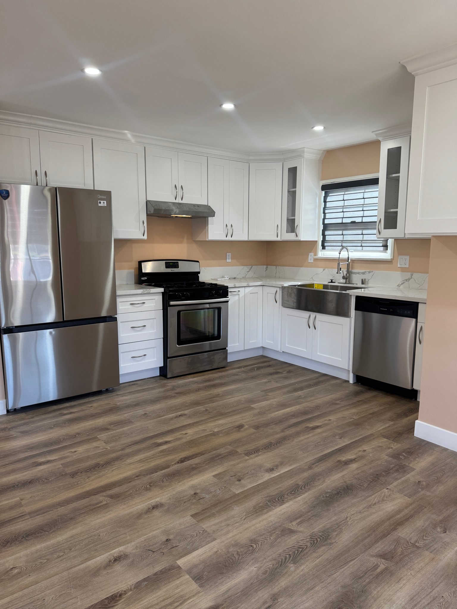 Garden Grove House: 10731 Stanford Ave