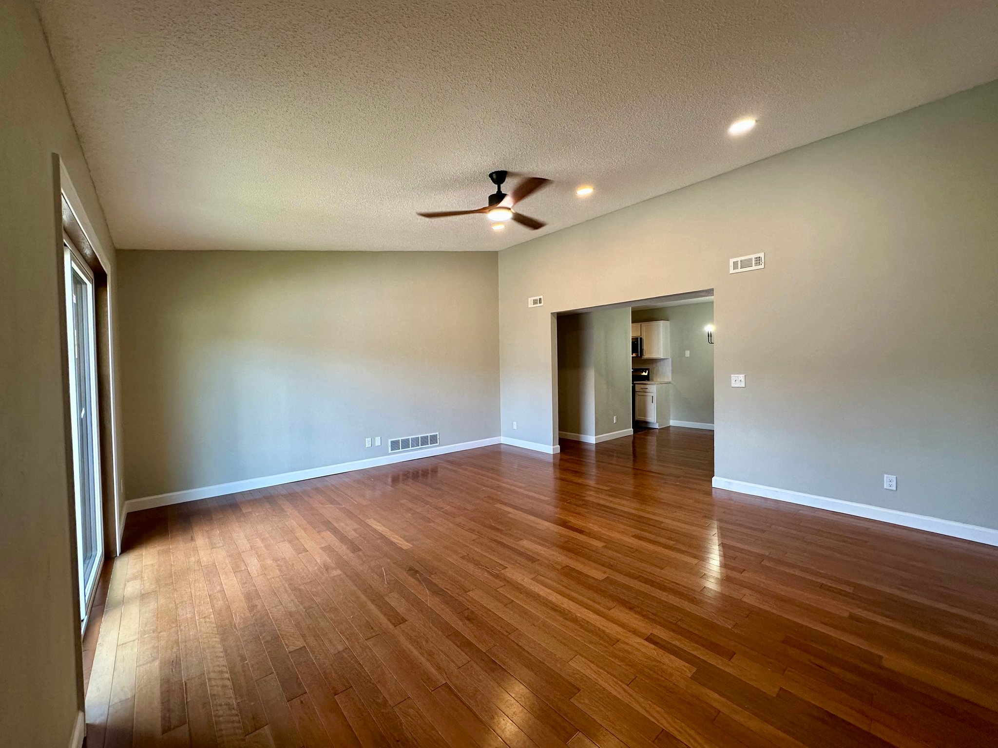 Union Condo: 12 Woodland Oaks Drive