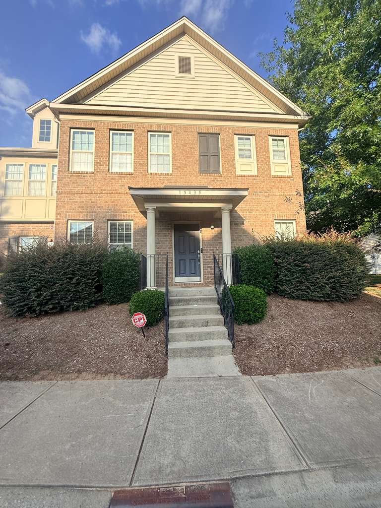 Charlotte Condo: 15435 Barossa Valley Street