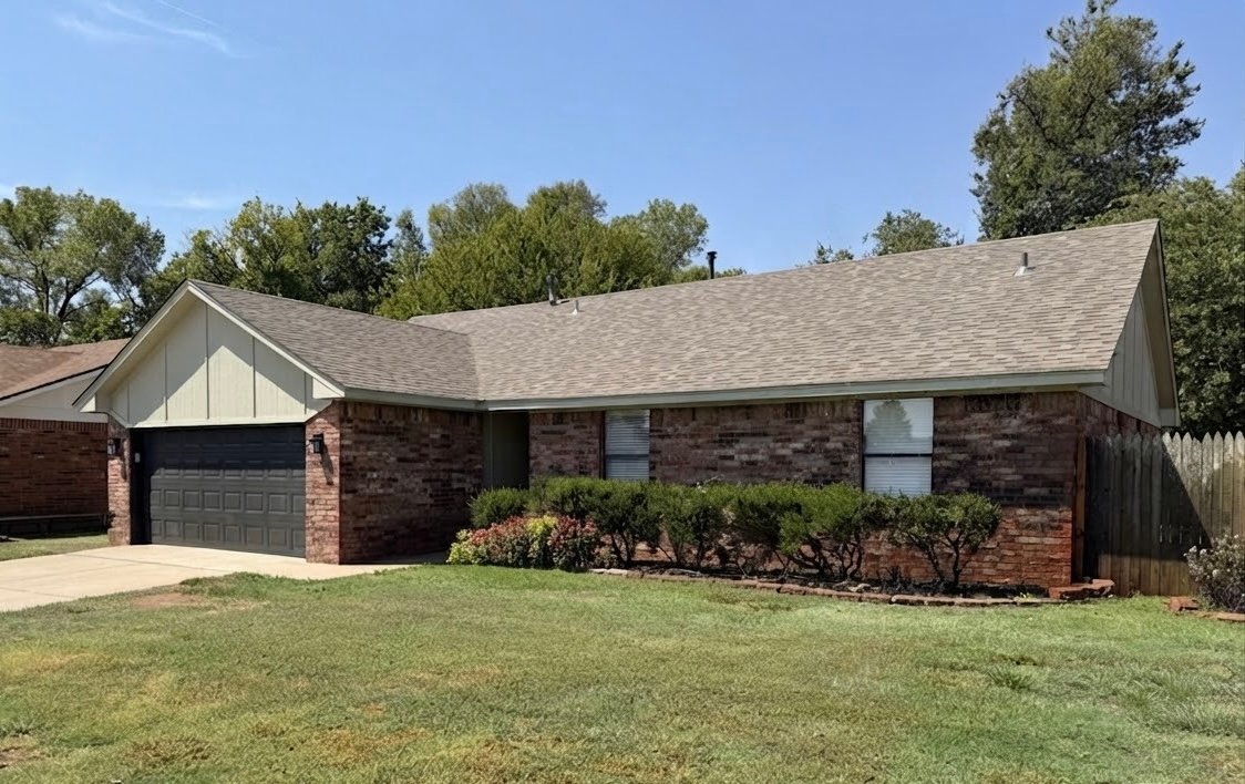 Moore House: 1405 S. Avery Dr.
