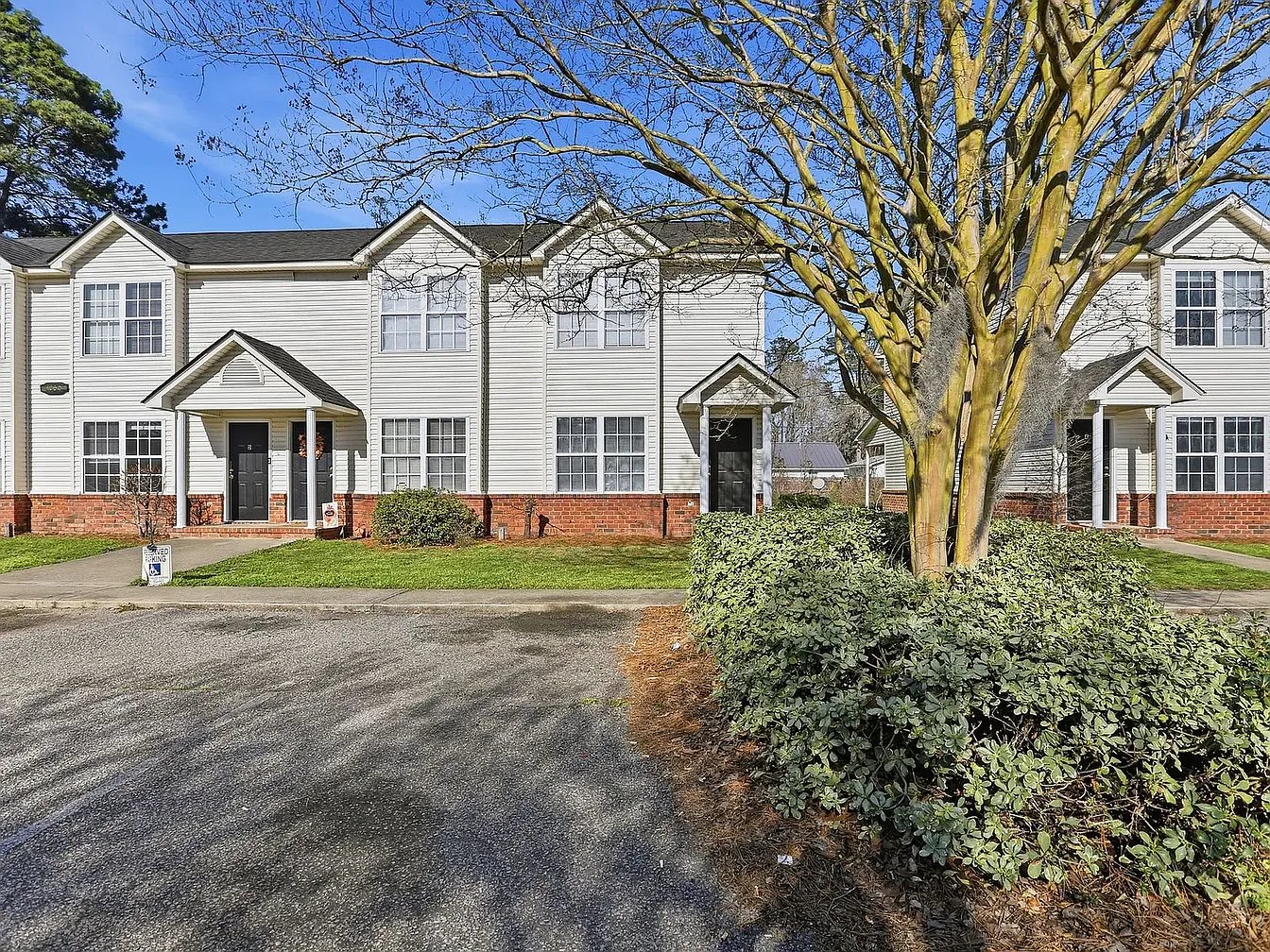 North Charleston Townhome: 4060 Cedars Parkway