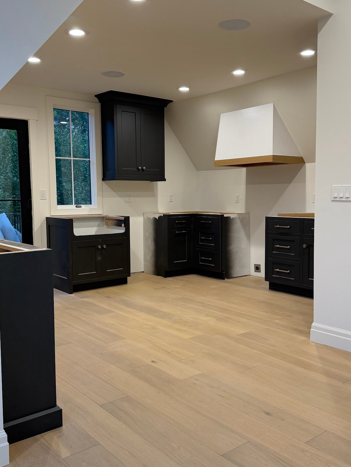 Alpine House: 398 E Watkins Cir