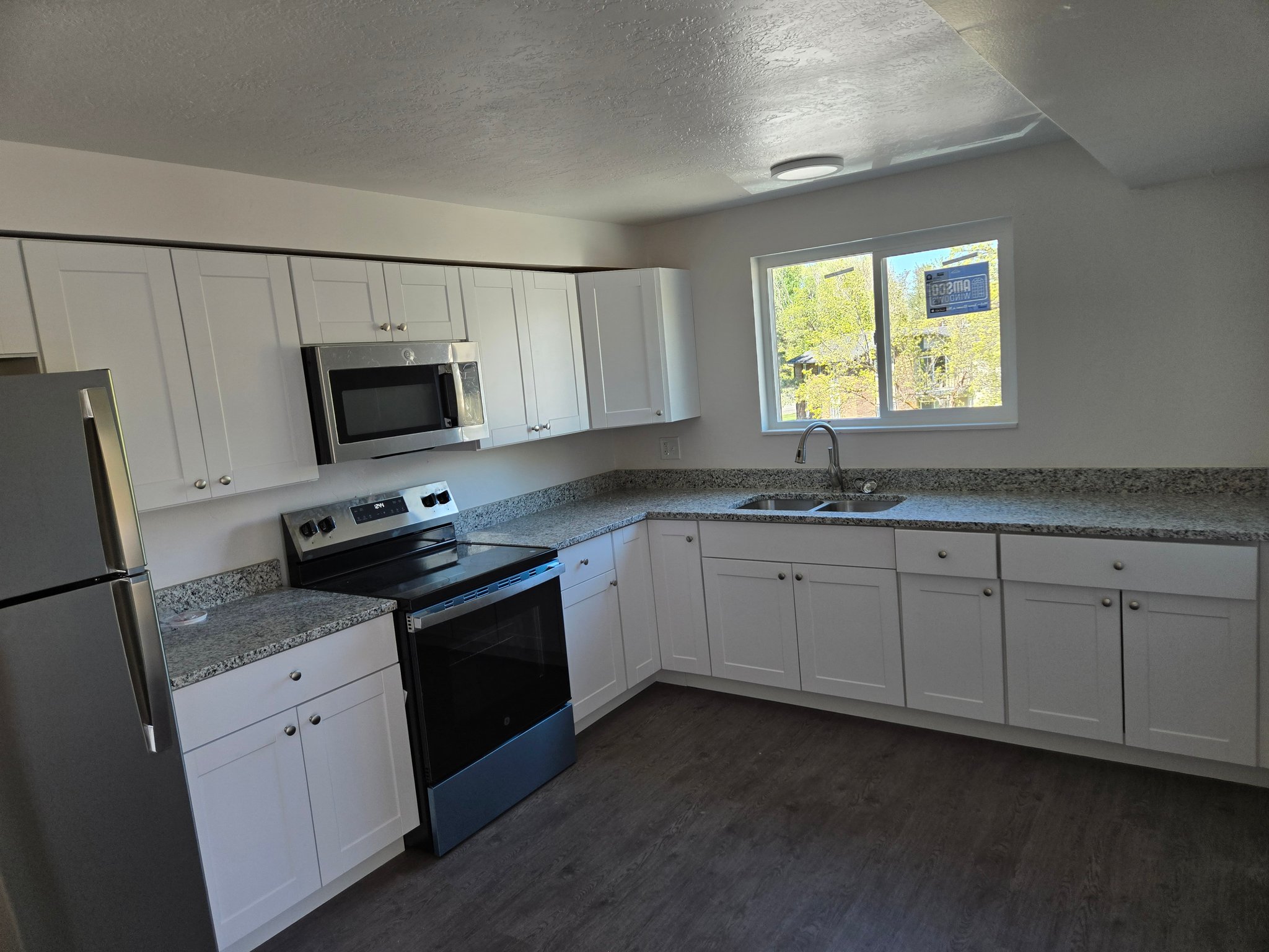 Ogen Townhome: 960U 9th St.