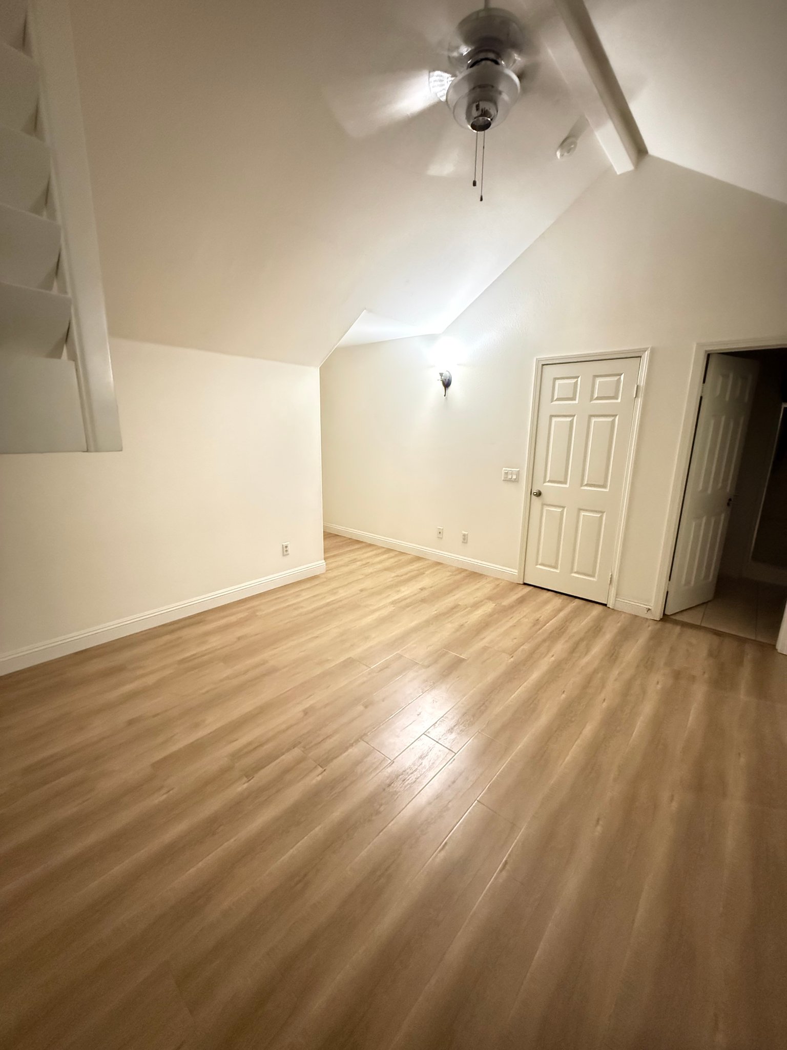 jurupoa valley Single Room: 4790 preston st