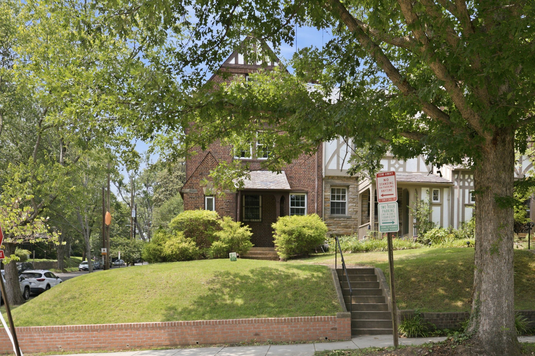 Washington Townhome: 1500 44th ST NW