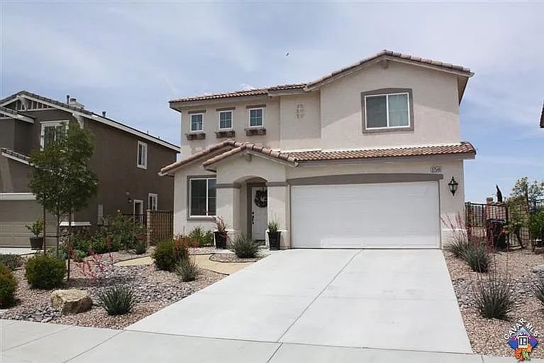 Palmdale House: 37549 Ficus Ct