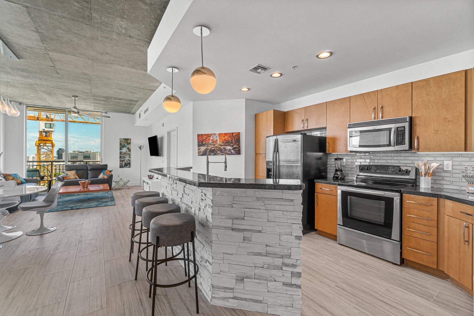 West Palm Beach Condo: 300 S AUSTRALIAN Avenue 1520